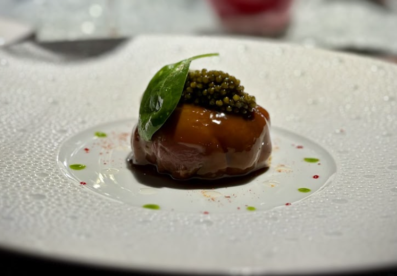L’Atelier de Joël Robuchon signature dishes Truffles
Seared Foie Gras
Caviar
